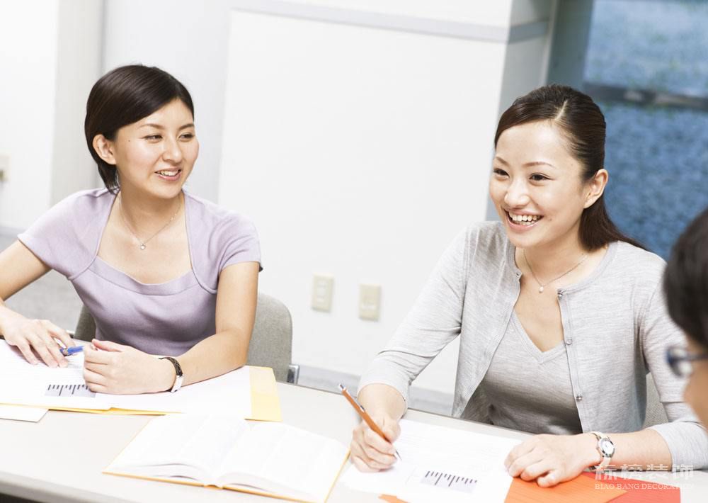 如何預(yù)算辦公室裝修成本？