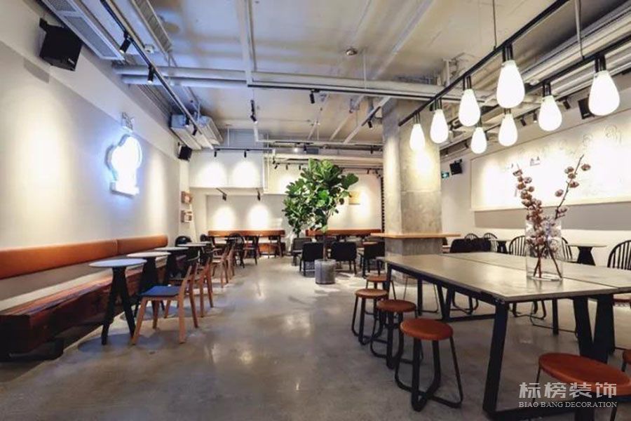 如何打造一個網(wǎng)紅深圳店鋪，怎么吸引年輕人消費